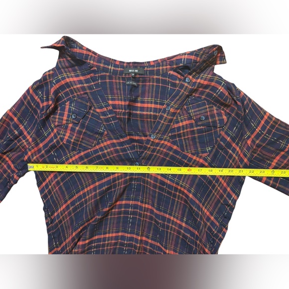 Miss Me Women's Plaid Button Down Shirt size medium - Picture 8 of 9